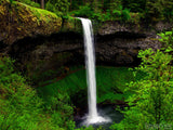 south falls oregon silver state park green background
